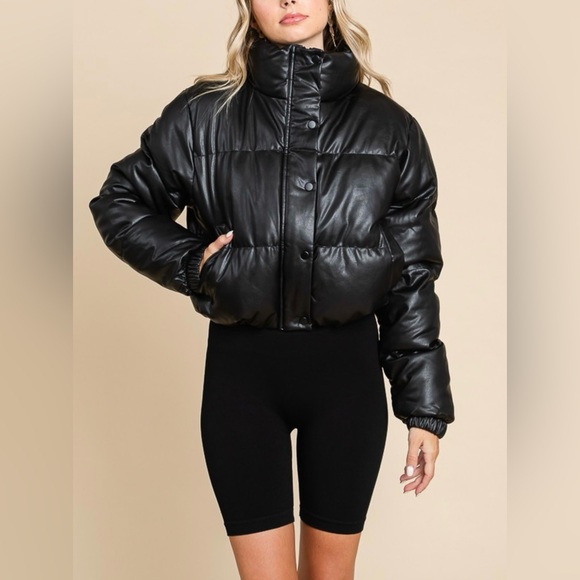 She Outside Baddie Jacket - Picture 4 of 7